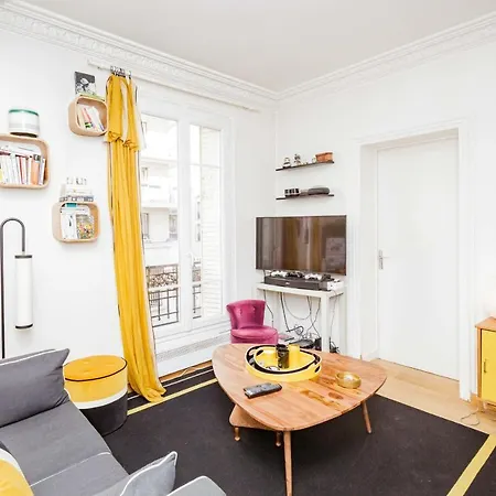 Beautiful Apartment In The Heart Of Paris Apartamento París